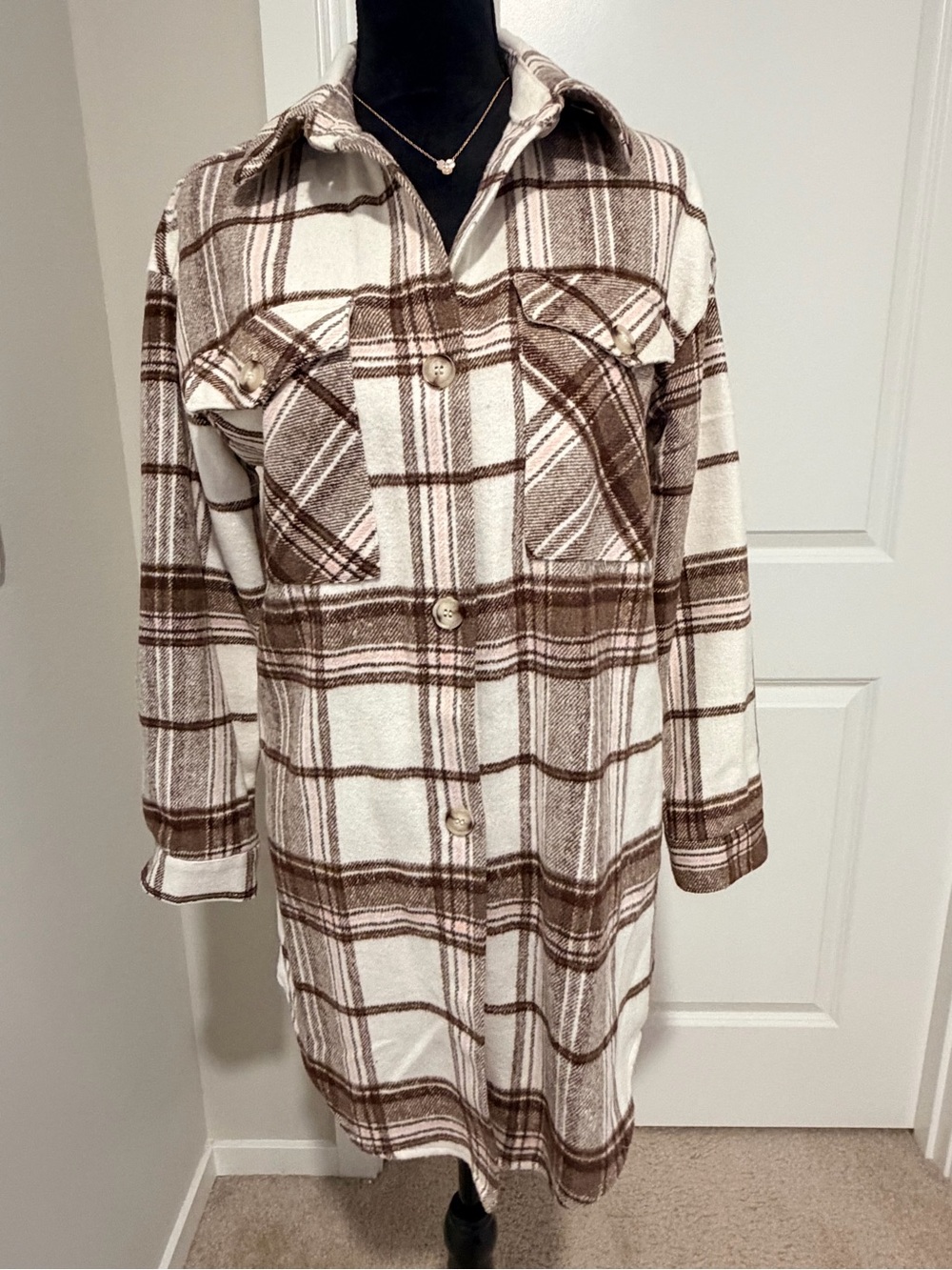 Women’s Plaid Utility Shacket Jacket in Cream and Brown